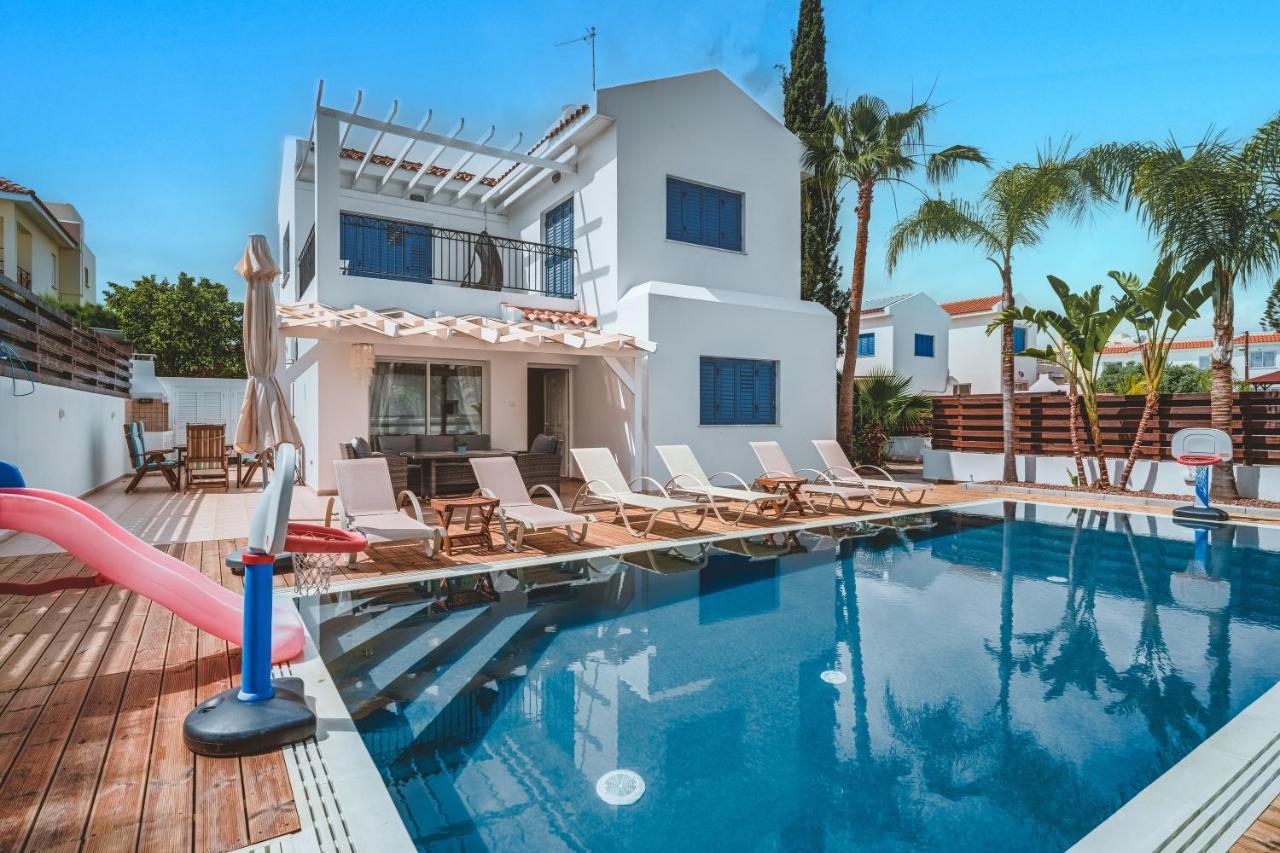 Amphitrite Villa Paralimni Exterior foto