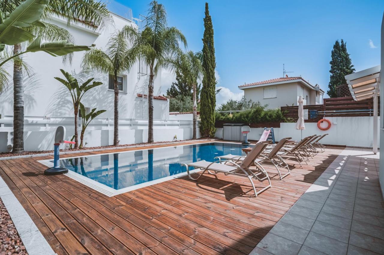 Amphitrite Villa Paralimni Exterior foto