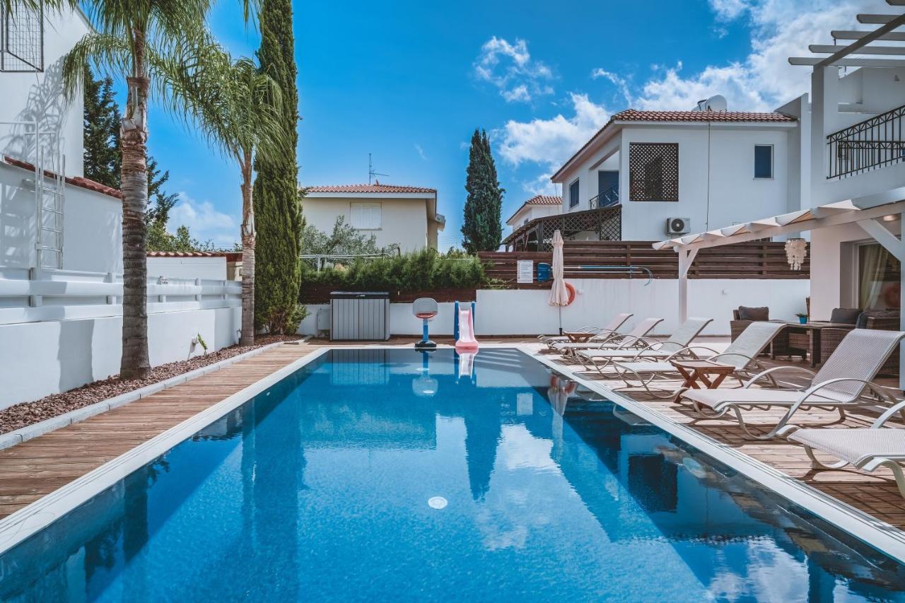 Amphitrite Villa Paralimni Exterior foto