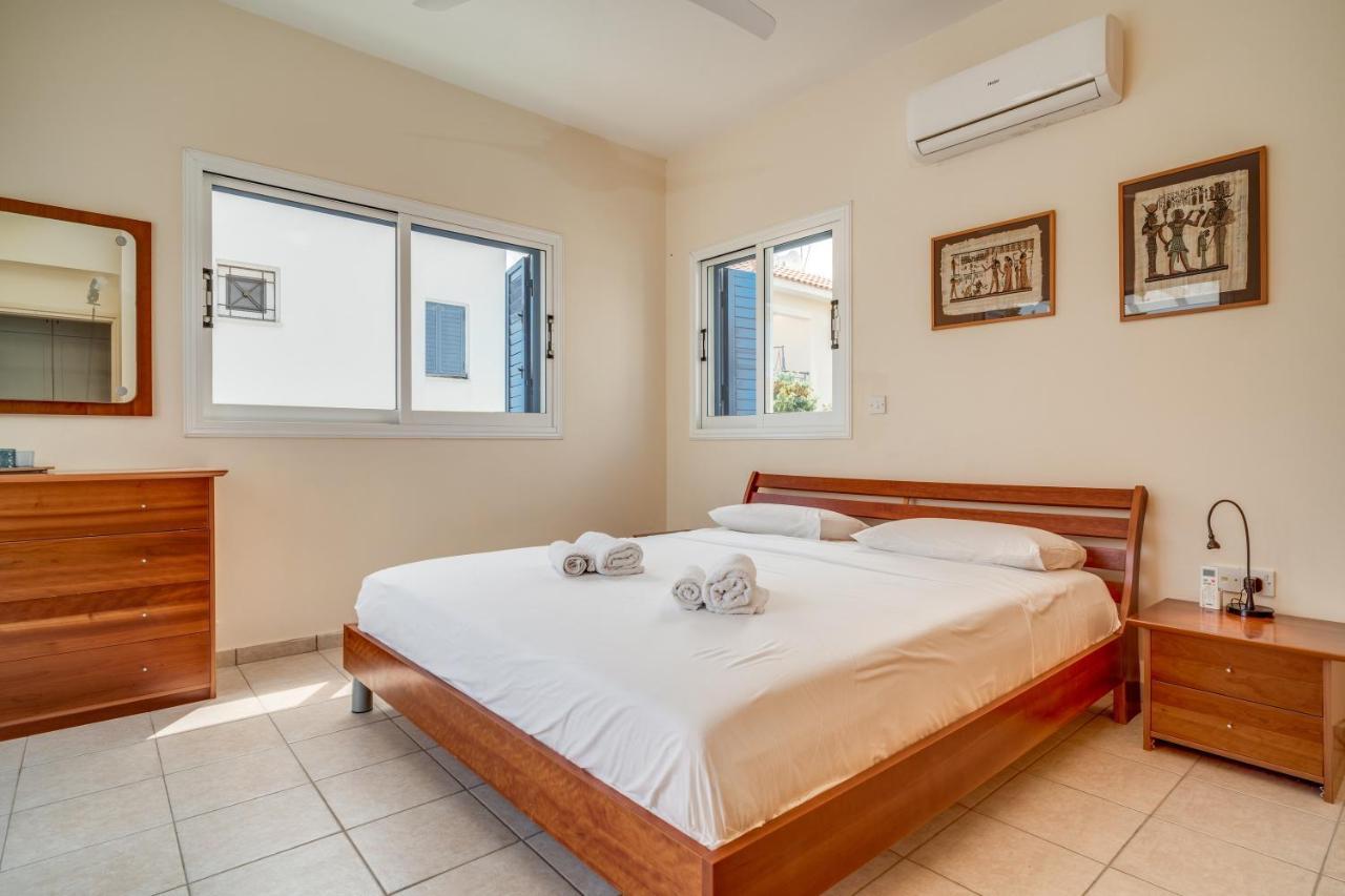 Amphitrite Villa Paralimni Exterior foto
